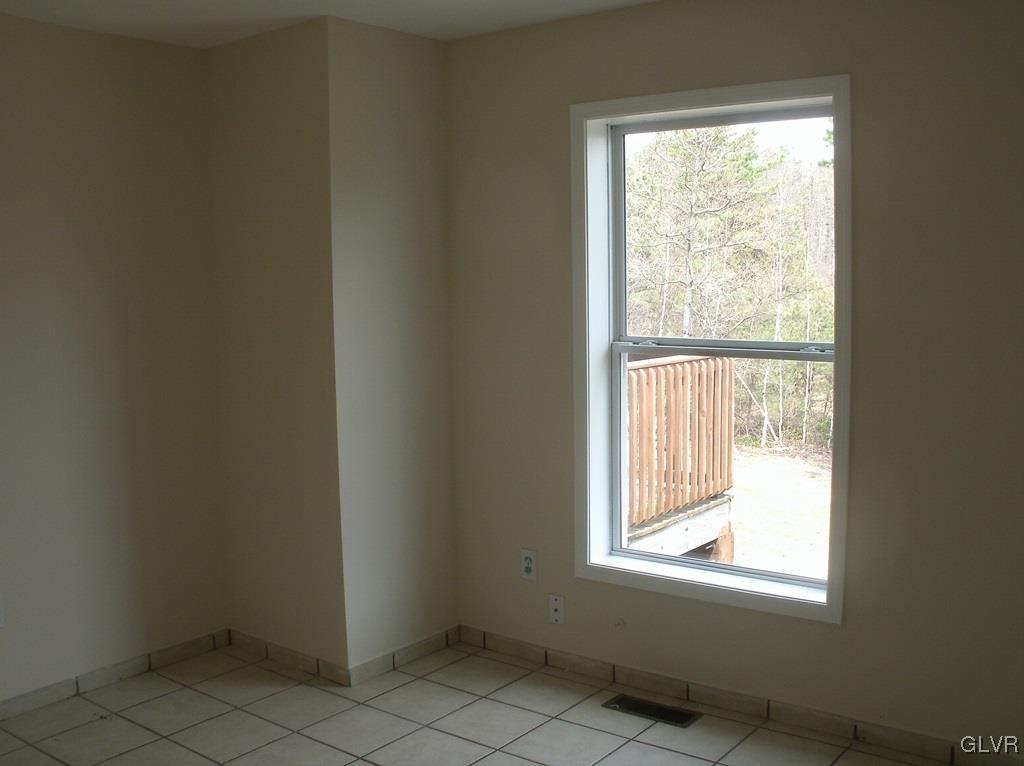 31 Sunset Boulevard Hazleton, PA 18201 - Photo 6 of 14 Gallery Image 6