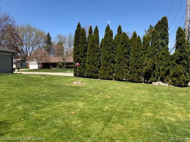 2055 Wayward Drive Rochester Hills, MI 48309 - Photo 8 of 41