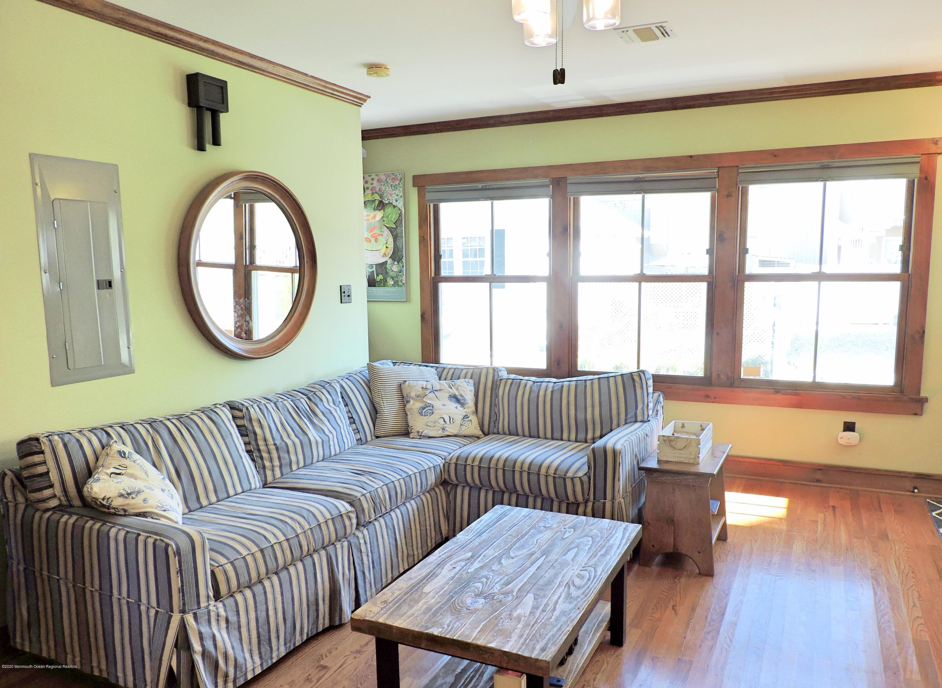 41 East Colony Road Lavallette, NJ 08735 - Photo 3 of 23 Living Room