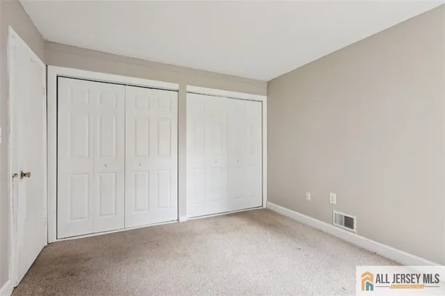 $389,000 | 15 Lindsey Circle, Unit 15, Old Bridge, NJ 08857