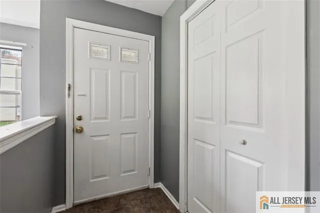 $389,000 | 15 Lindsey Circle, Unit 15, Old Bridge, NJ 08857