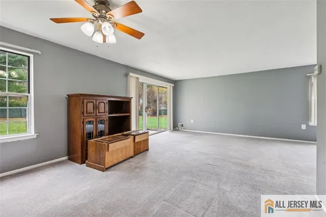 $389,000 | 15 Lindsey Circle, Unit 15, Old Bridge, NJ 08857