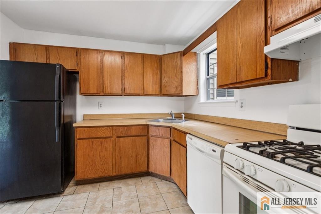 15 Lindsey Circle, Unit 15 Old Bridge, NJ 08857 - Photo 10 of 22