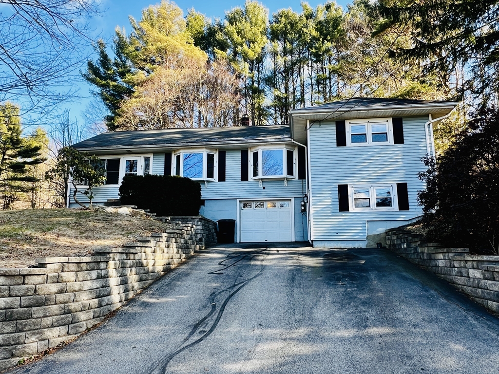 26 Hastings Road Spencer, MA 01562 - Photo 1 of 35 Gallery Image 1