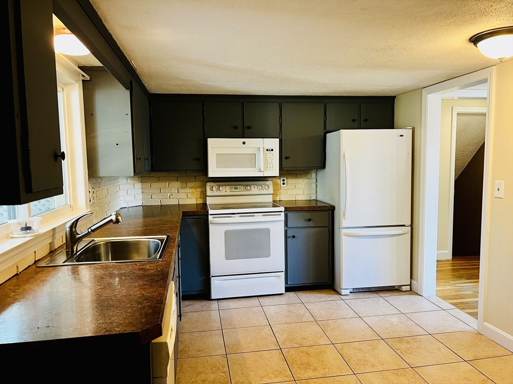 26 Hastings Road Spencer, MA 01562 - Photo 13 of 35 Gallery Image 13