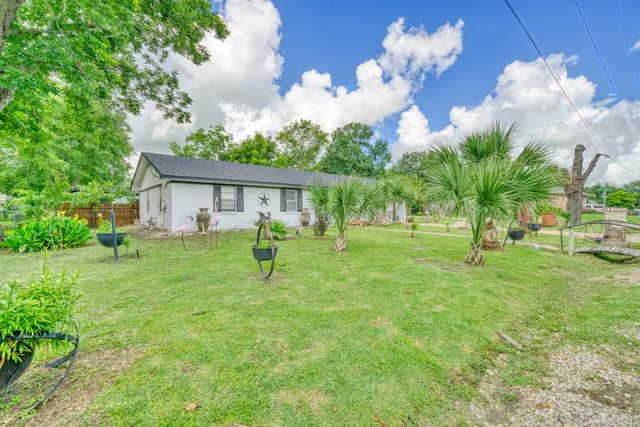 a house view with a garden space