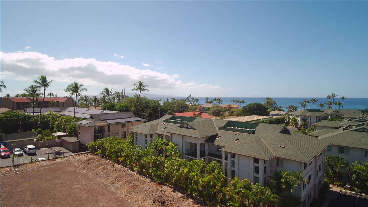 82 Kanani Road Kihei, HI 96753 - Photo 7 of 20 a view of a city