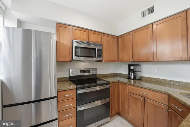 $475,000 | 3420 38th Street Northwest, Unit B416, Washington, DC 20016