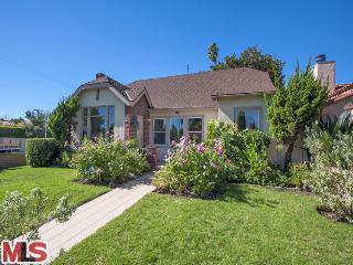 129 South Carson Road Beverly Hills, CA 90211 - Photo 1 of 1