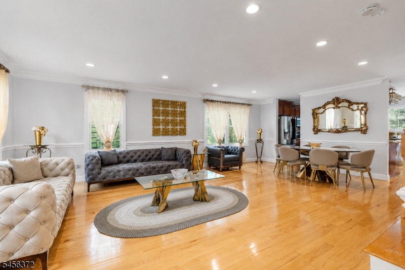 207 Stonehouse Road Bloomfield, NJ 07028 - Photo 22 of 49 Gallery Image 22