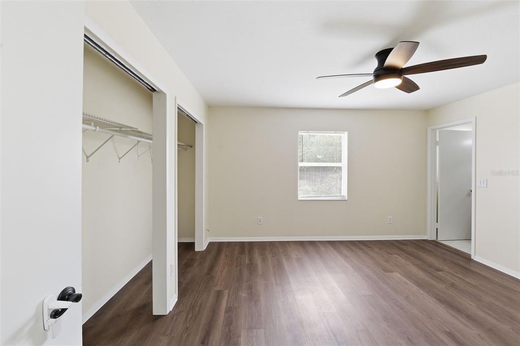 9707 Mary Avenue Tampa, FL 33612 - Photo 14 of 31