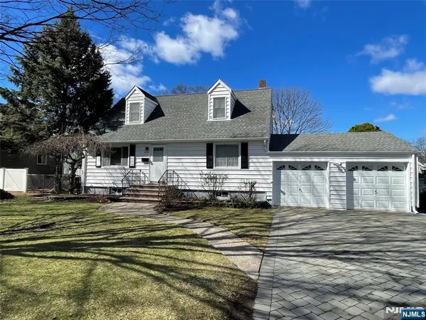 $3,950 | 950 South Plympton Street, New Milford, NJ 07646
