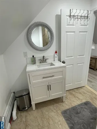 $3,950 | 950 South Plympton Street, New Milford, NJ 07646