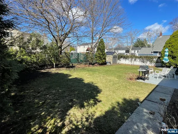 $3,950 | 950 South Plympton Street, New Milford, NJ 07646
