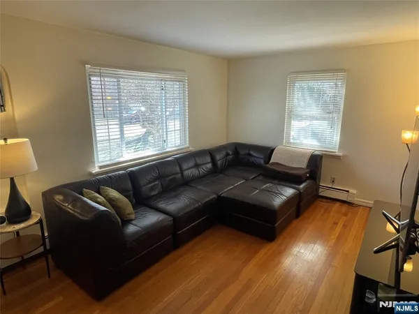 $3,950 | 950 South Plympton Street, New Milford, NJ 07646