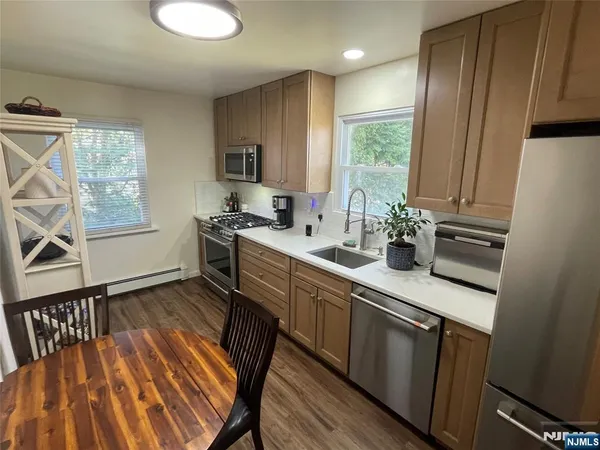 $3,950 | 950 South Plympton Street, New Milford, NJ 07646