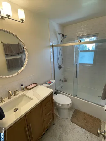 $3,950 | 950 South Plympton Street, New Milford, NJ 07646