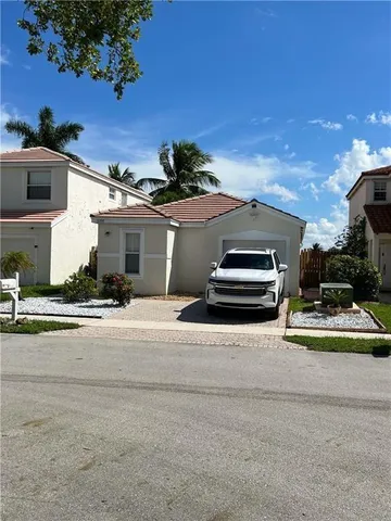 $2,800 | 6354 Buena Vista Drive, Margate, FL 33063