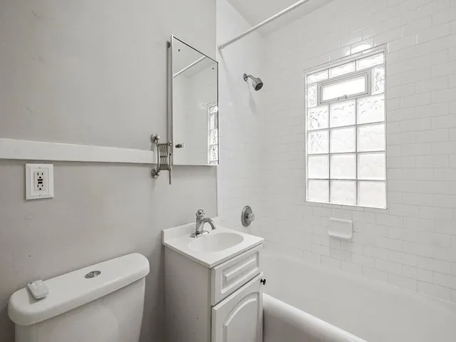 $134,900 | 580 Snelling Avenue South, Unit 4, St. Paul, MN 55116