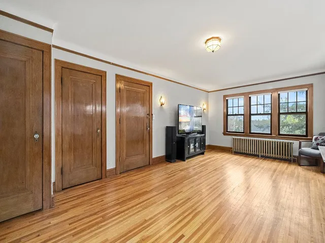 $134,900 | 580 Snelling Avenue South, Unit 4, St. Paul, MN 55116