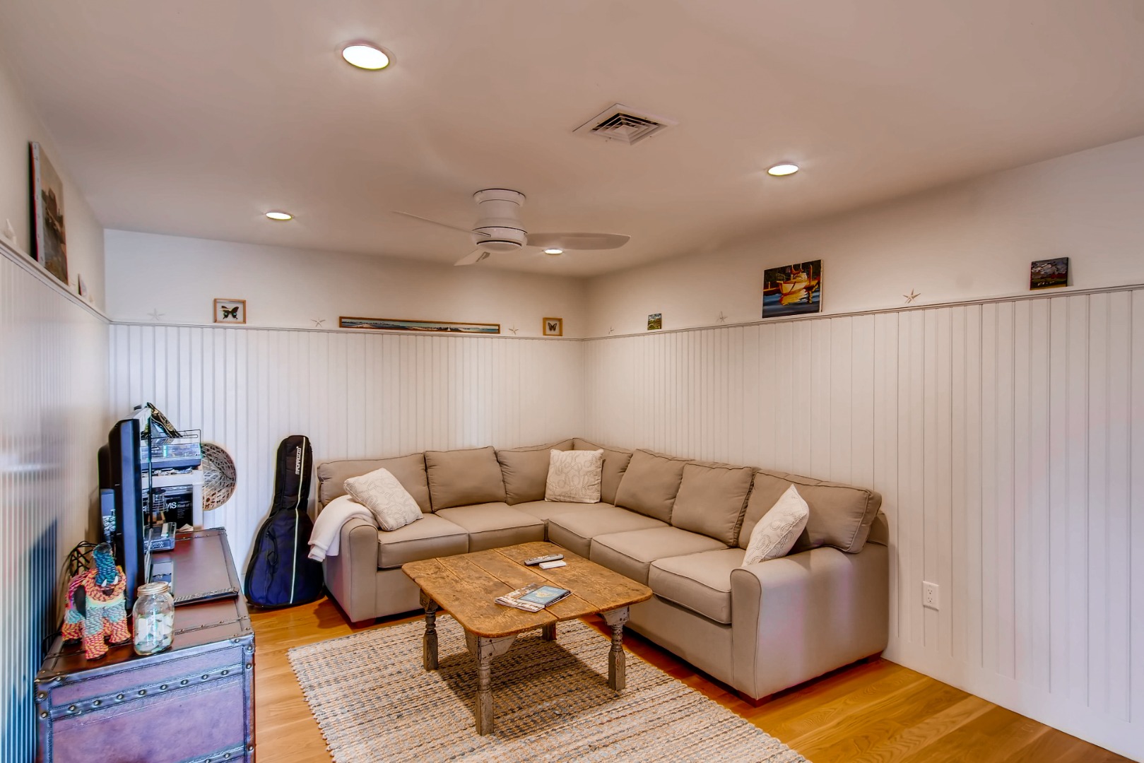 141 Lighthouse Road Aquinnah, MA 02535 - Photo 11 of 14 Gallery Image 11