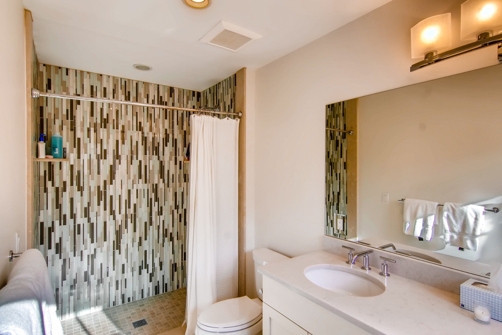 141 Lighthouse Road Aquinnah, MA 02535 - Photo 10 of 14 Gallery Image 10