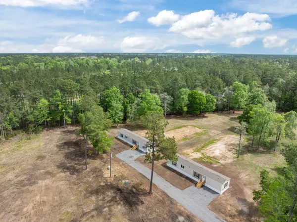 $2,350 | 319 Myers Mayo Road, Ridgeville, SC 29472