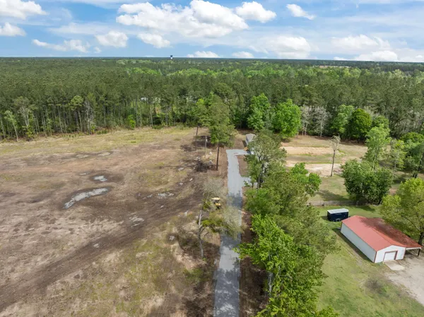 $2,350 | 319 Myers Mayo Road, Ridgeville, SC 29472