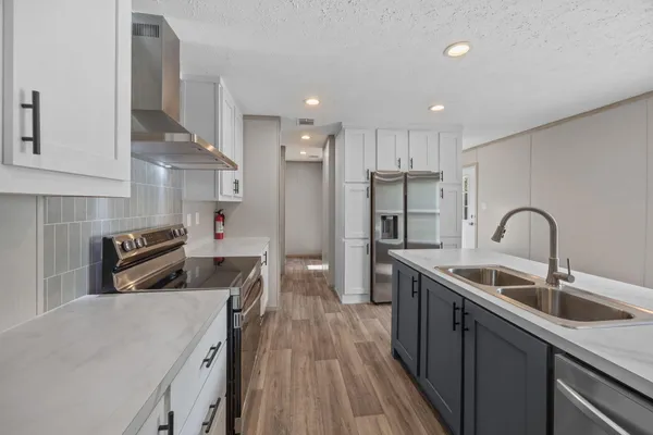 $2,350 | 319 Myers Mayo Road, Ridgeville, SC 29472