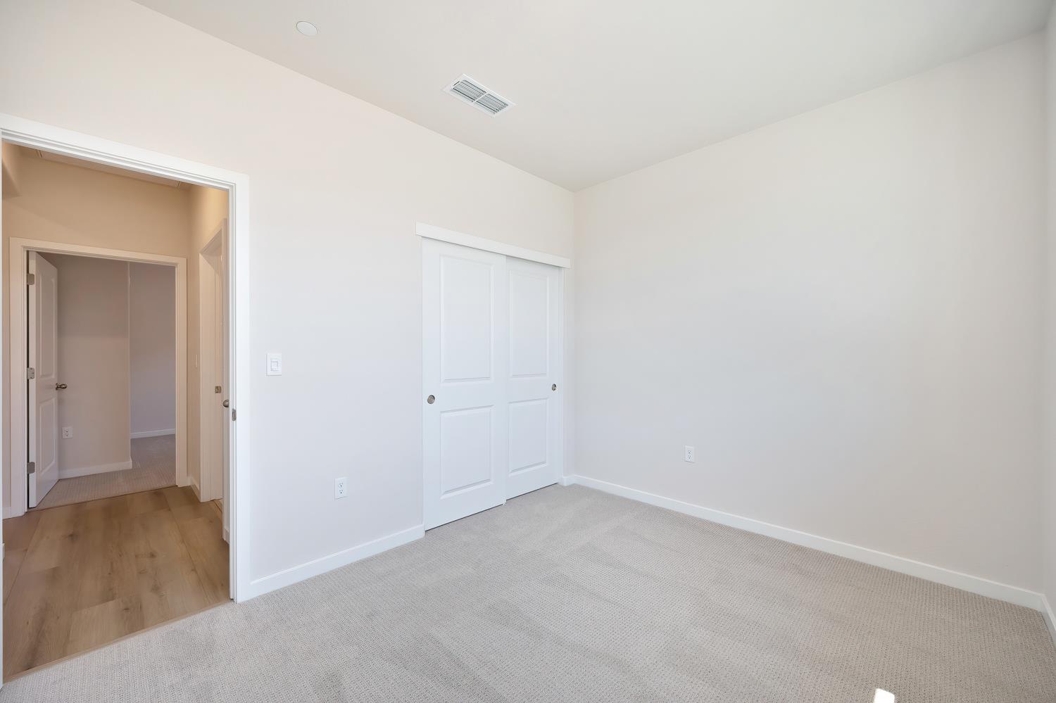 1089 Mallory Ridge Street Roseville, CA 95747 - Photo 25 of 36 a view of an empty room