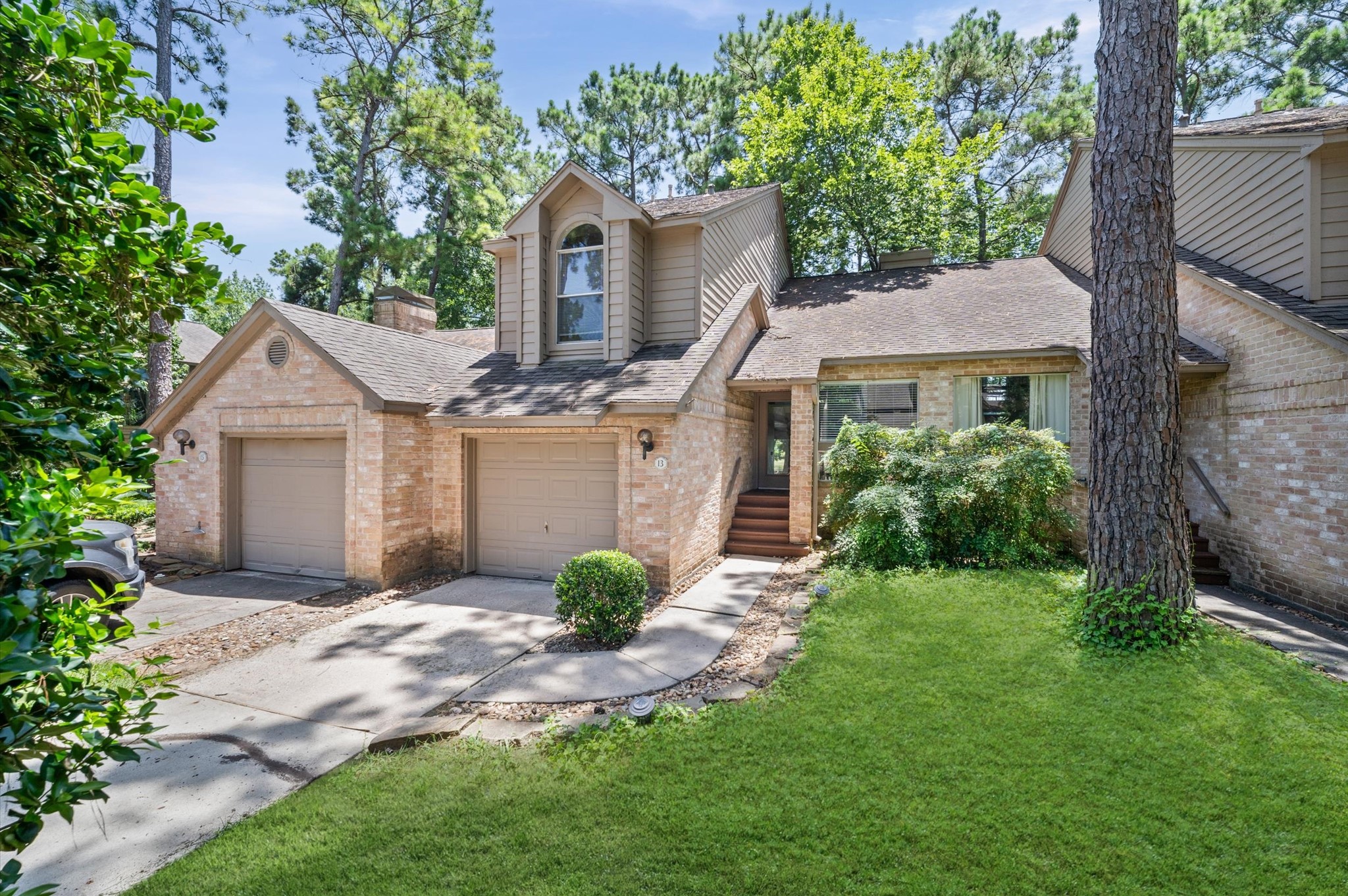 13 Lakeridge Drive Spring, TX 77381 - Photo 3 of 39 Gallery Image 3