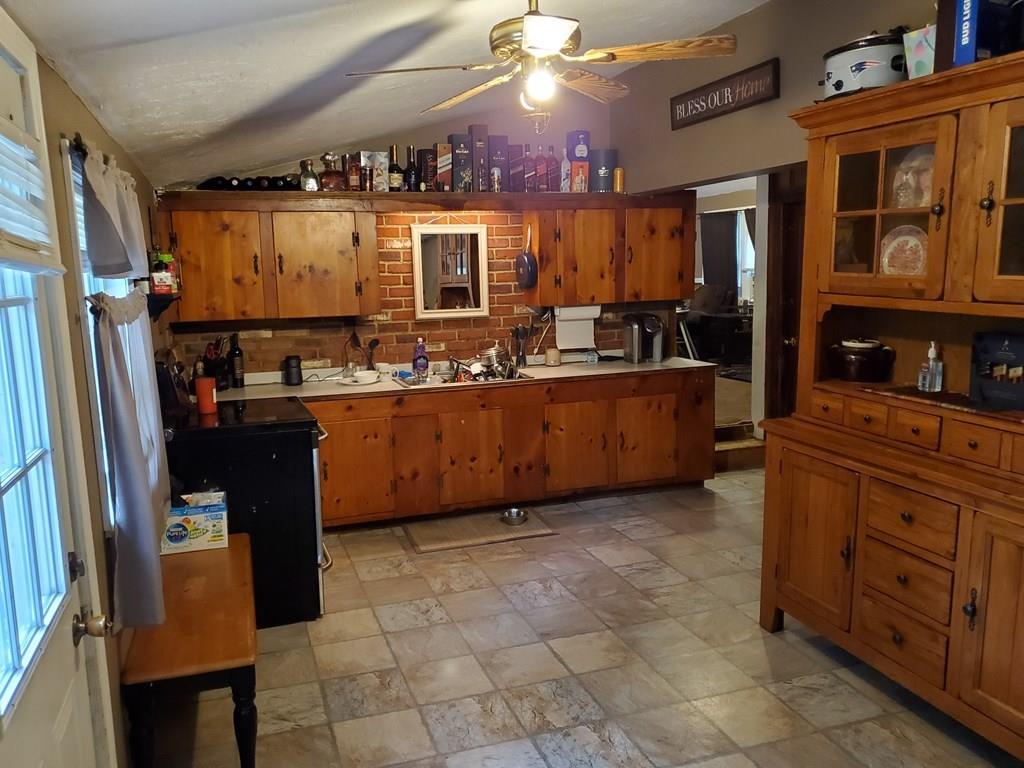 29 Pine Road Charlton, MA 01507 - Photo 5 of 15