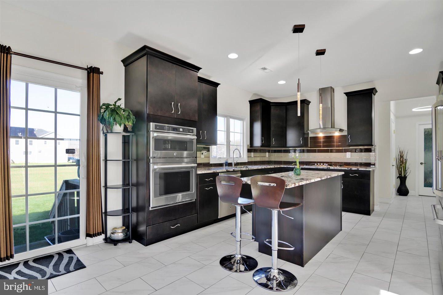 136 Hankins Road Hightstown, NJ 08520 - Photo 12 of 55