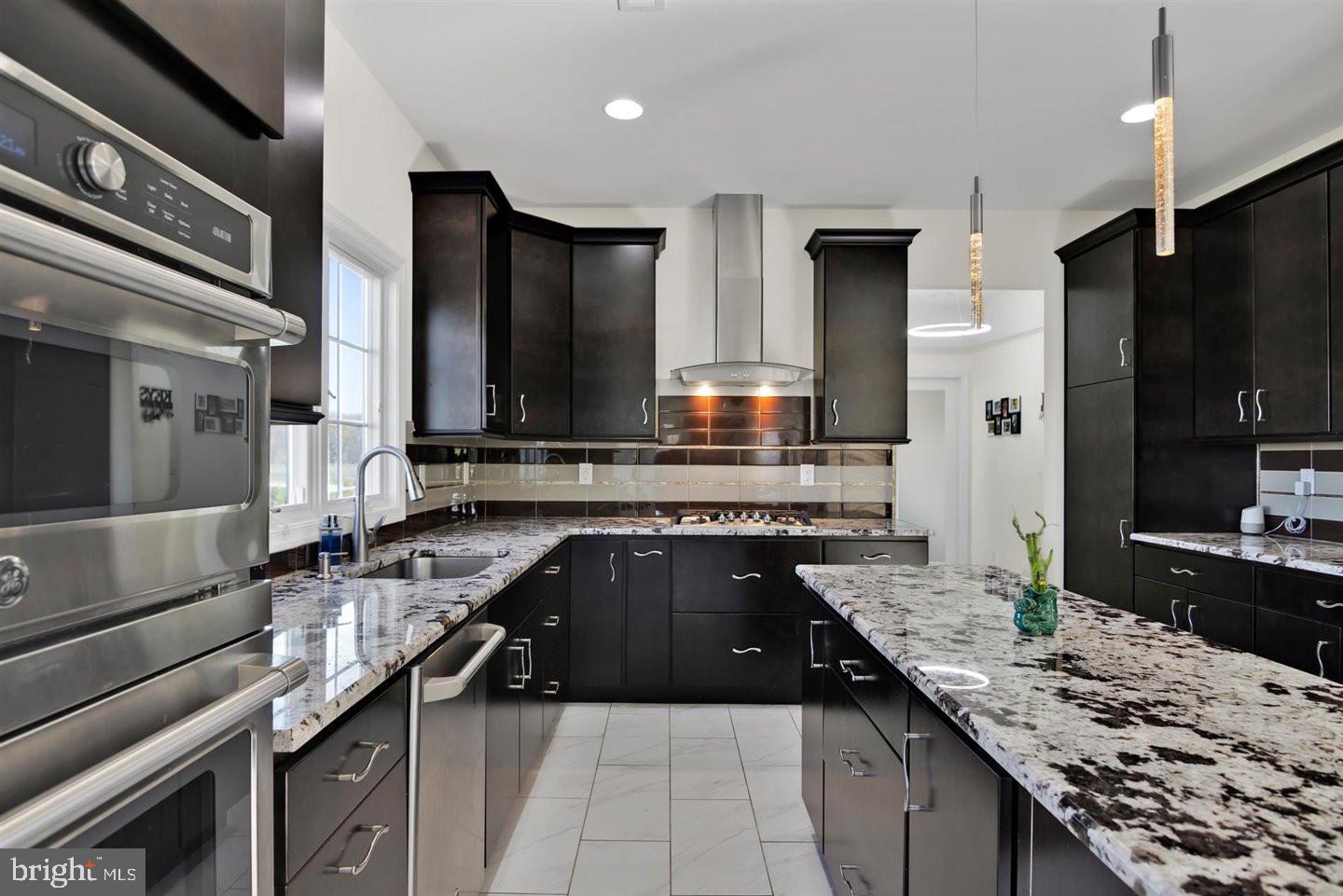 136 Hankins Road Hightstown, NJ 08520 - Photo 14 of 55