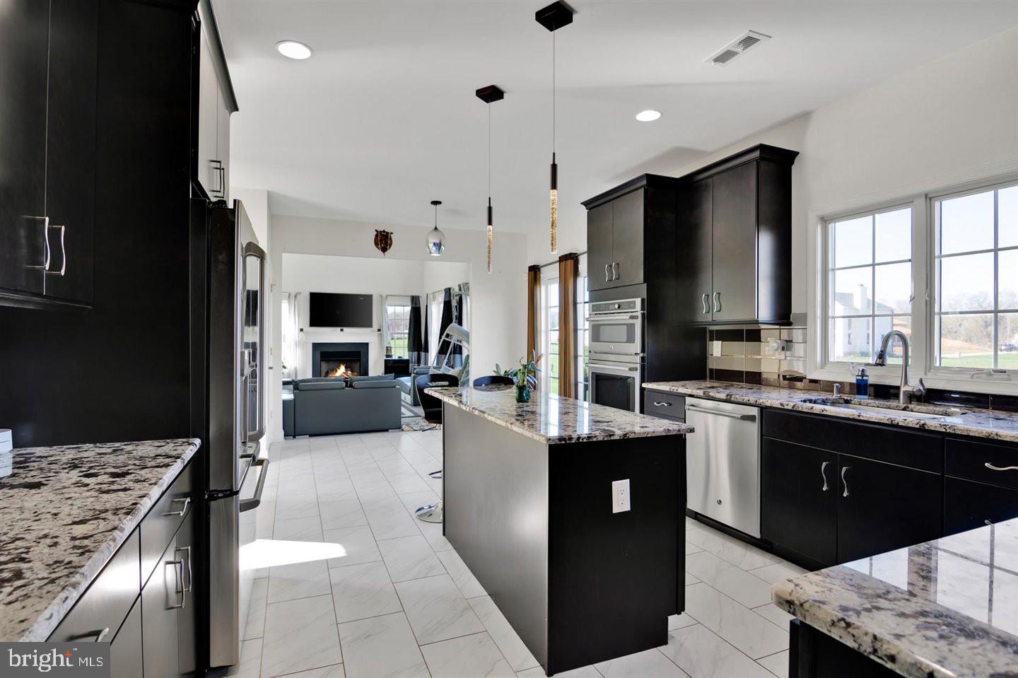 136 Hankins Road Hightstown, NJ 08520 - Photo 17 of 55