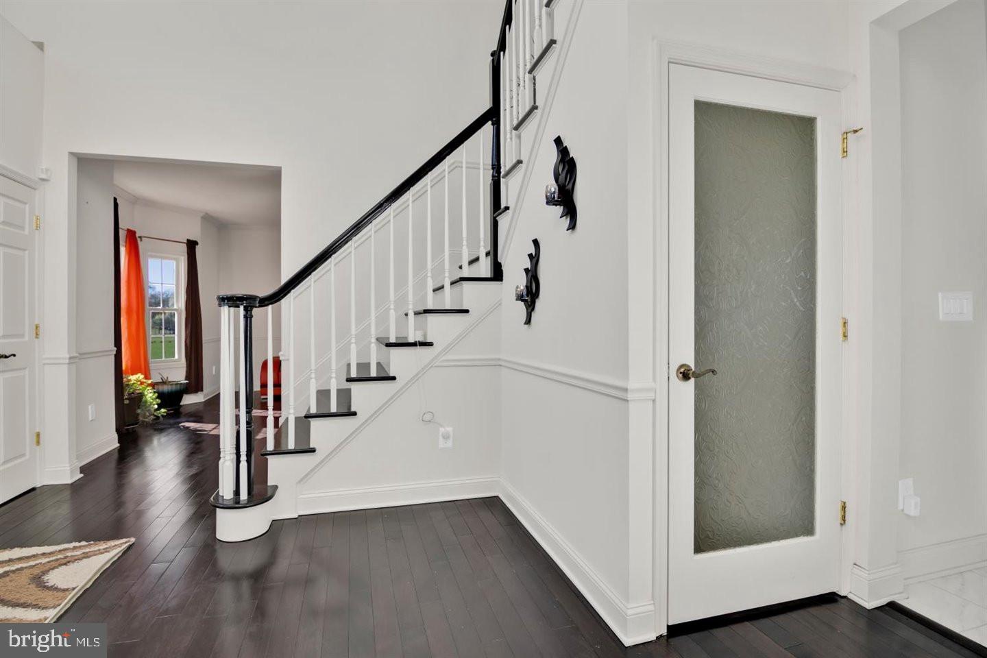 136 Hankins Road Hightstown, NJ 08520 - Photo 4 of 55
