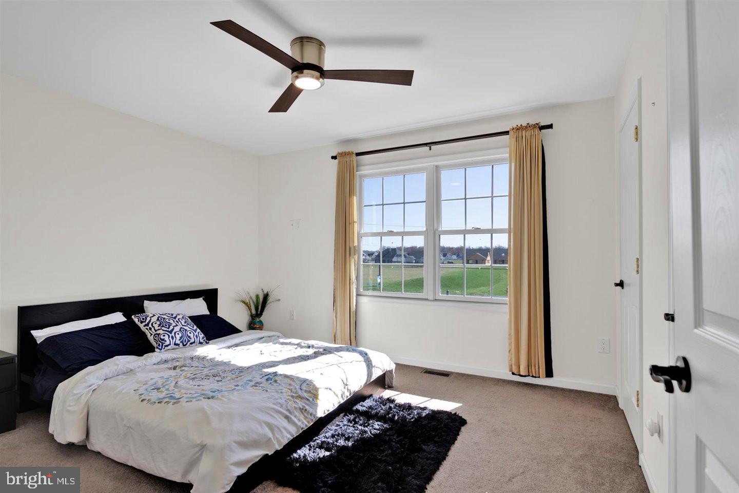 136 Hankins Road Hightstown, NJ 08520 - Photo 38 of 55