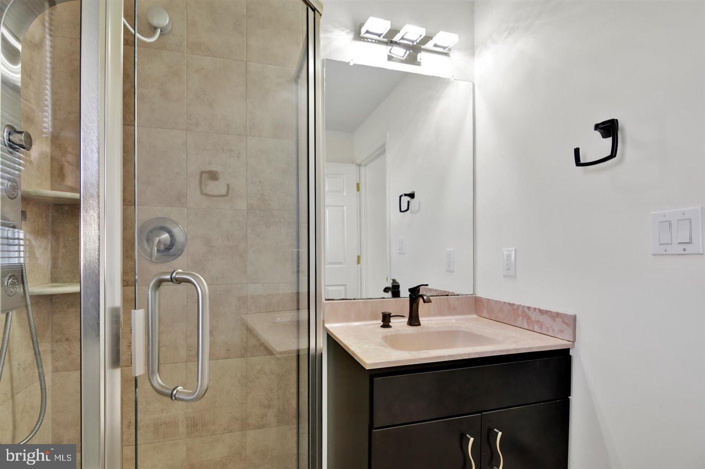 136 Hankins Road Hightstown, NJ 08520 - Photo 46 of 55