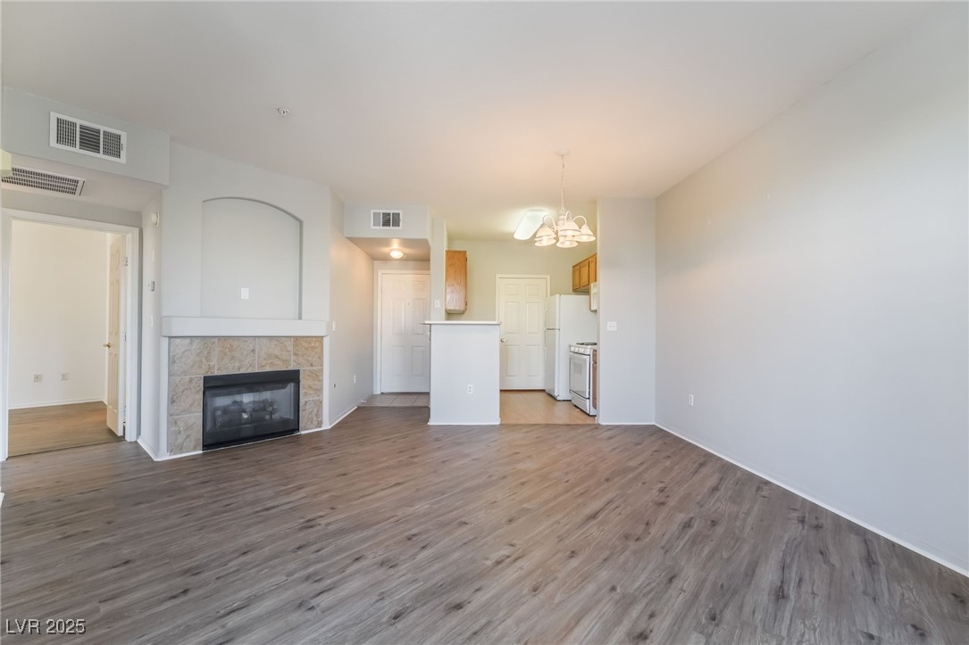 7123 South Durango Drive, Unit 204 Las Vegas, NV 89113 - Photo 5 of 32