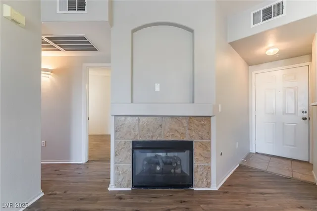 $1,350 | 7123 South Durango Drive, Unit 204, Las Vegas, NV 89113