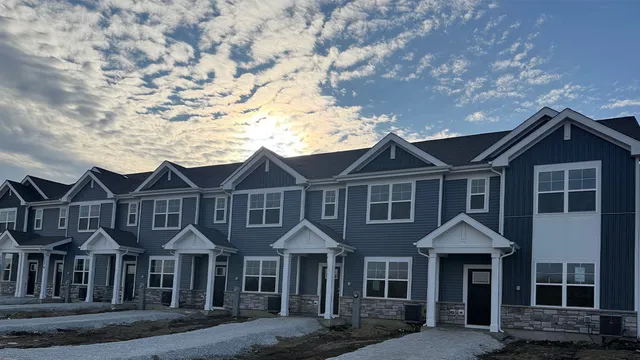 $369,990 | 2266 Barbera Drive, Oswego, IL 60543