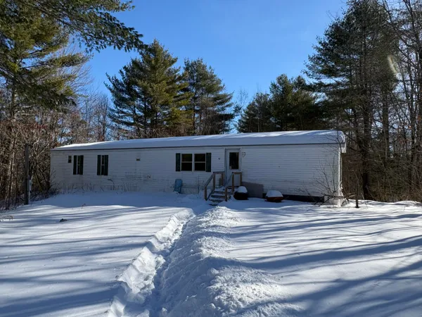 $79,900 | 42 Wild Acres Road, Gray, ME 04039