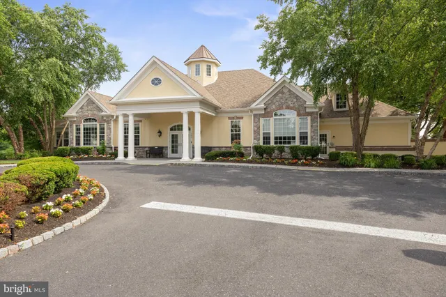 $515,000 | 8 McCay Way, Delanco, NJ 08075