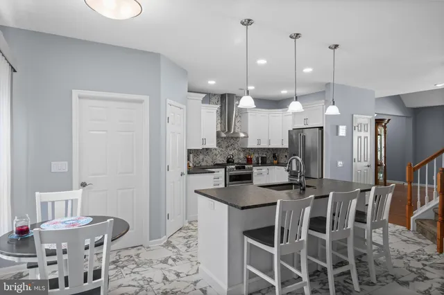 $515,000 | 8 McCay Way, Delanco, NJ 08075