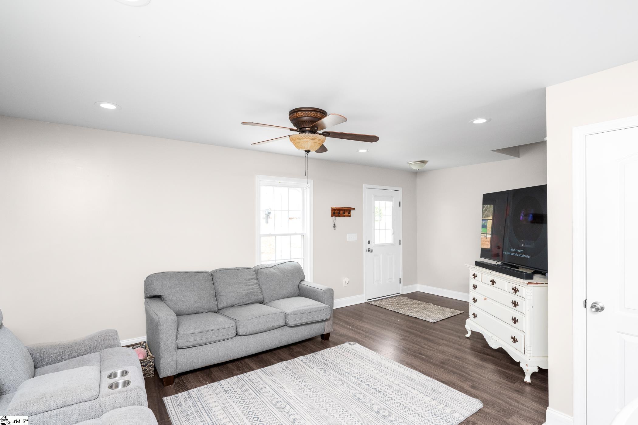 121 Forrester Drive Liberty, SC 29657 - Photo 4 of 21