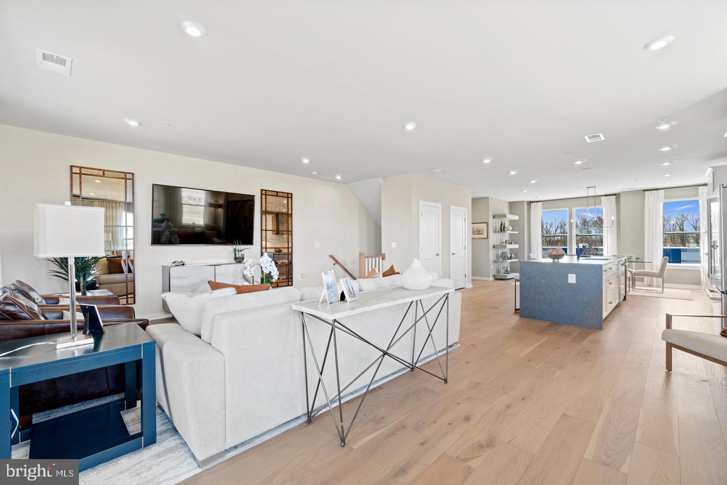 20273 Newfoundland Square Ashburn, VA 20147 - Photo 7 of 31