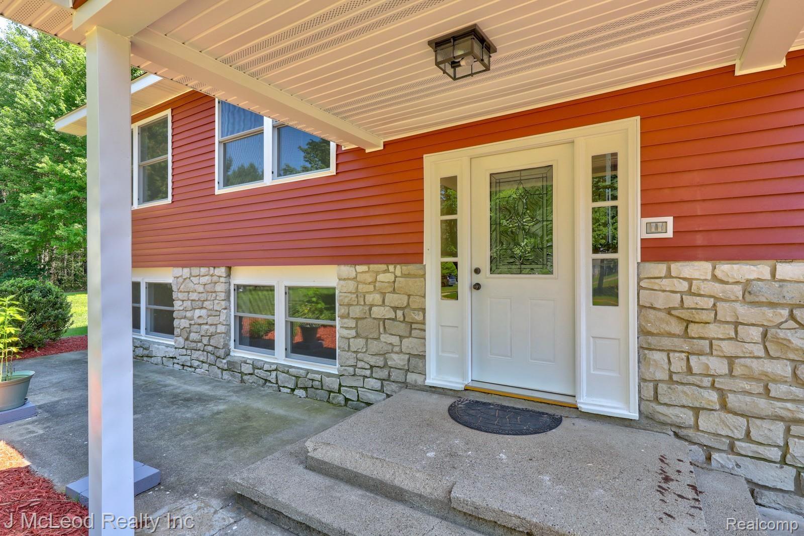 6851 Sheridan Road Vassar, MI 48768 - Photo 7 of 51 6851 Sheridan Vassar -7.jpg