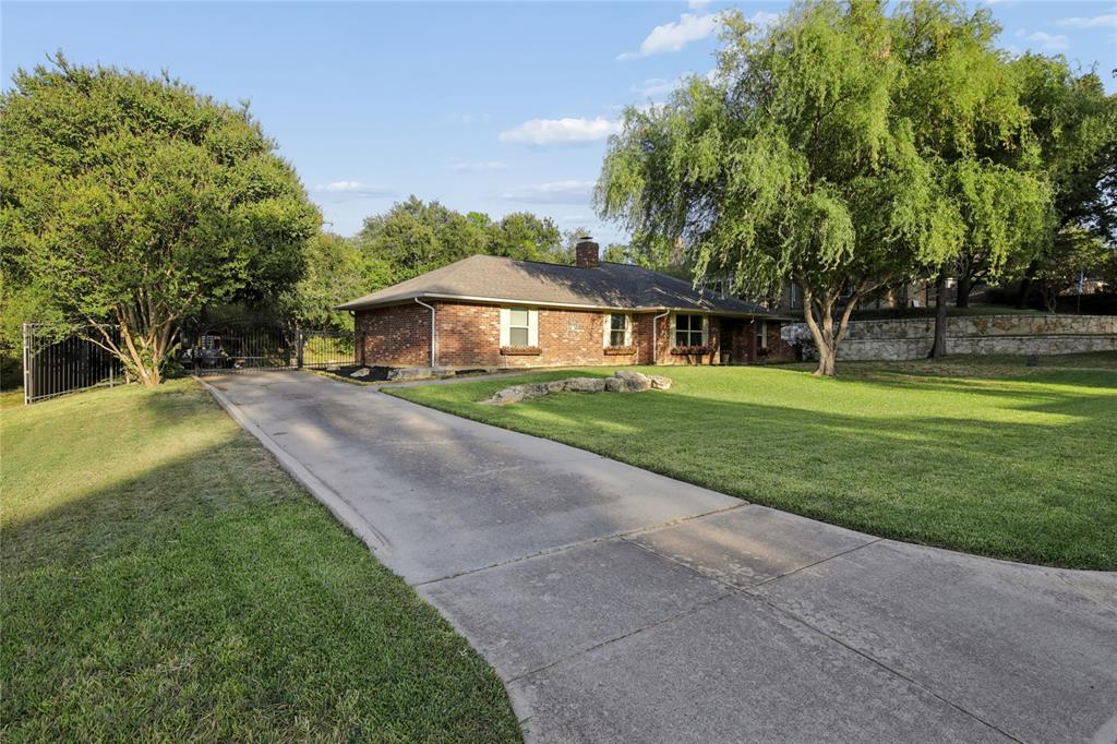 257 Willow Ridge Road Fort Worth, TX 76103 - Photo 2 of 29 Gallery Image 2