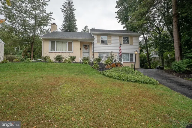 $650,000 | 341 Rockland Road, Wayne, PA 19087