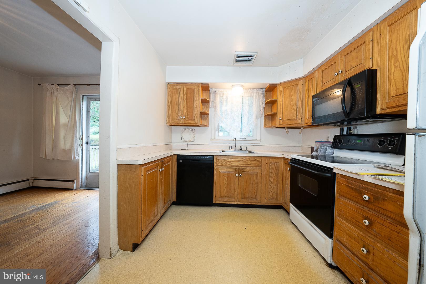 341 Rockland Road Wayne, PA 19087 - Photo 14 of 44